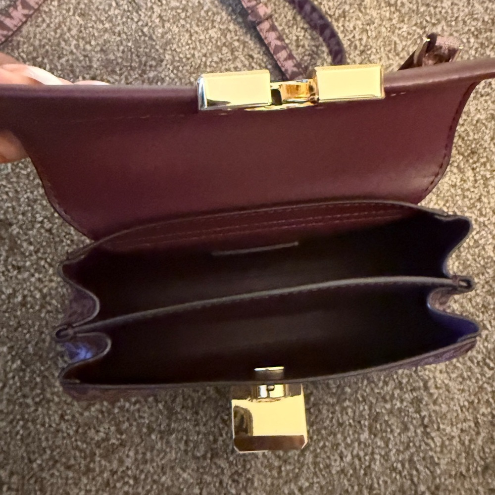 Michael Kors Purple and Gold Crossbody Bag NWOT - Picture 5 of 6